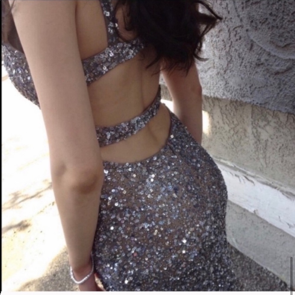 Scala special occasion sequin gown - Picture 7 of 8